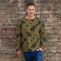 Sudadera Integral Pitón — Piel Real, escamas en oro y oliva, sobre modelo