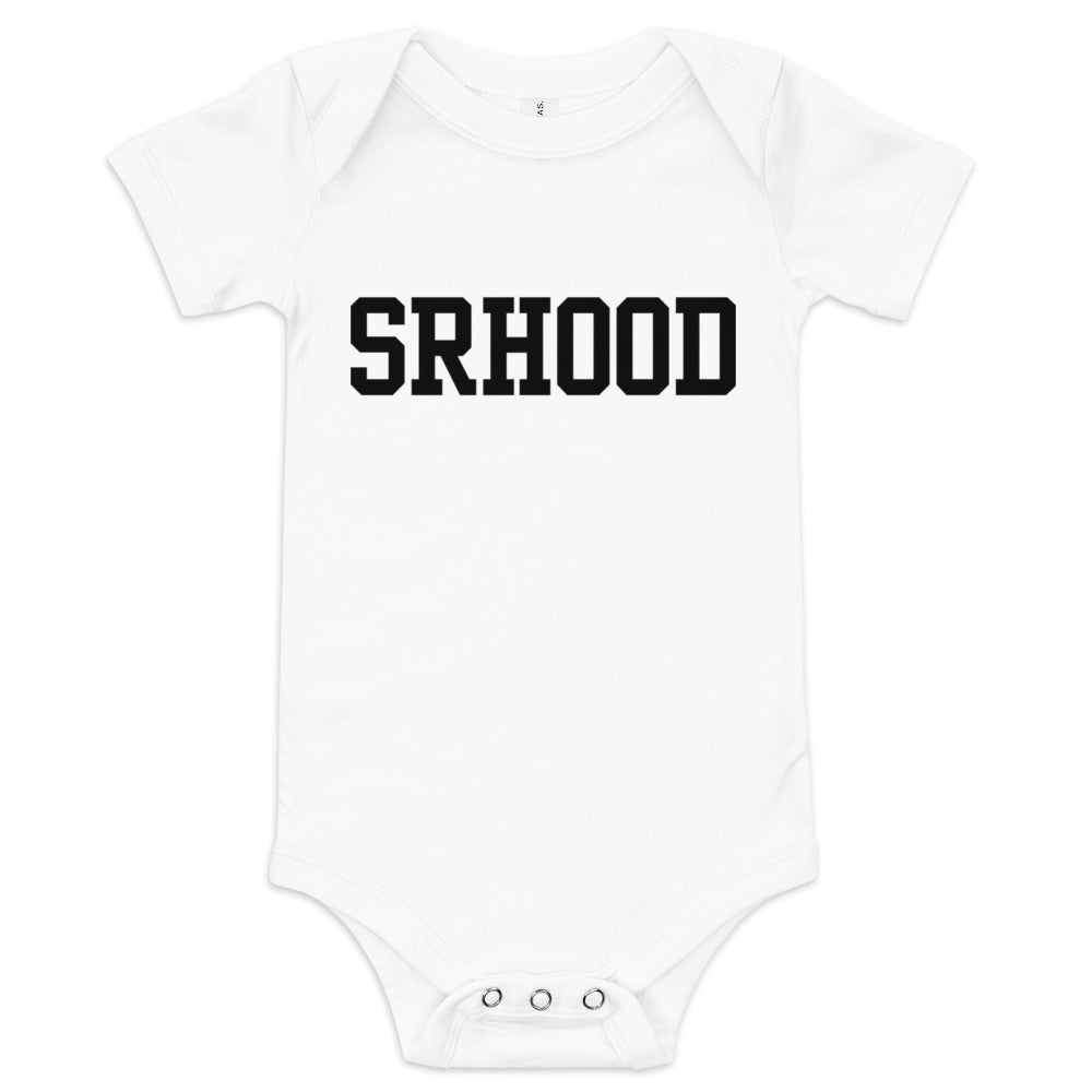Body Bebé Wordmark SRHOOD color blanco, vista frontal