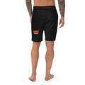 Pantalón Corto Felpa — Negro — modelo con tatuajes