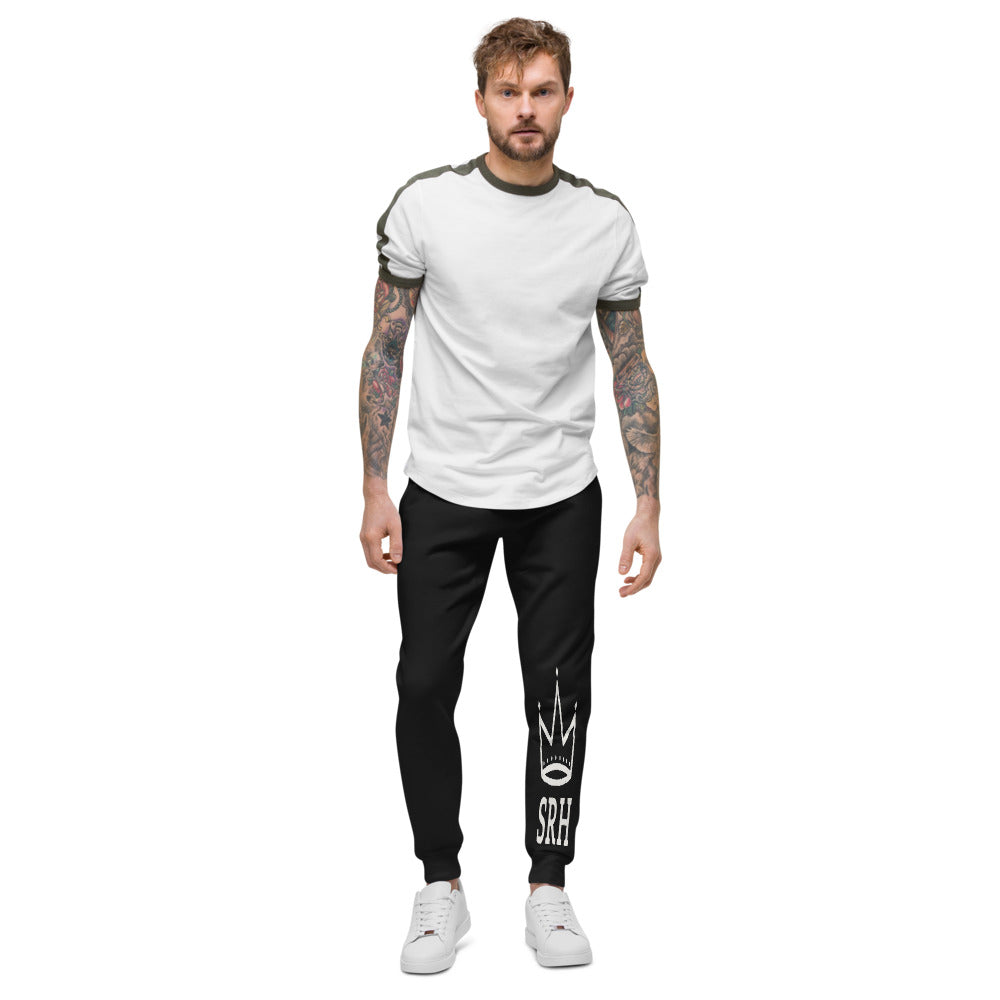 Pantalón Corona SRH — Negro, Azul Marino y Gris Antracita — modelo con tatuajes