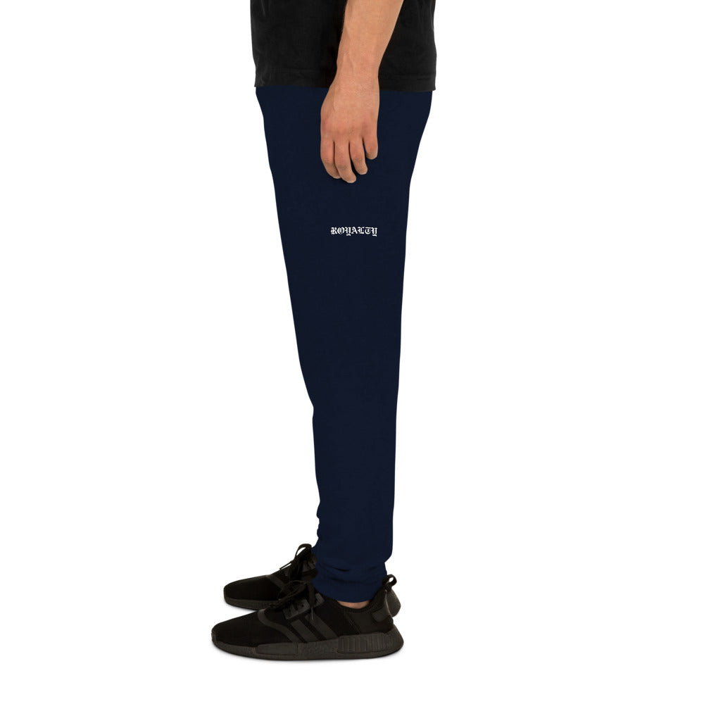 Jogger Street Royalty Royalty Blackletter navy, detalle estampado pierna izquierda