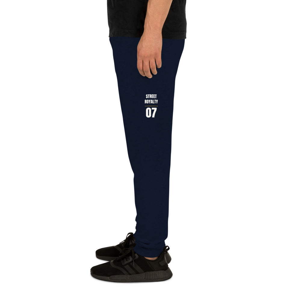 Jogger Street Royalty Dorsal 07 navy, detalle estampado pierna izquierda