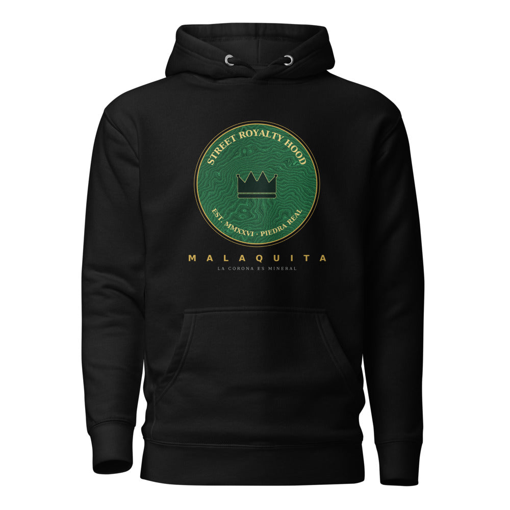 Hoodie negro con medallón de malaquita y corona dorada